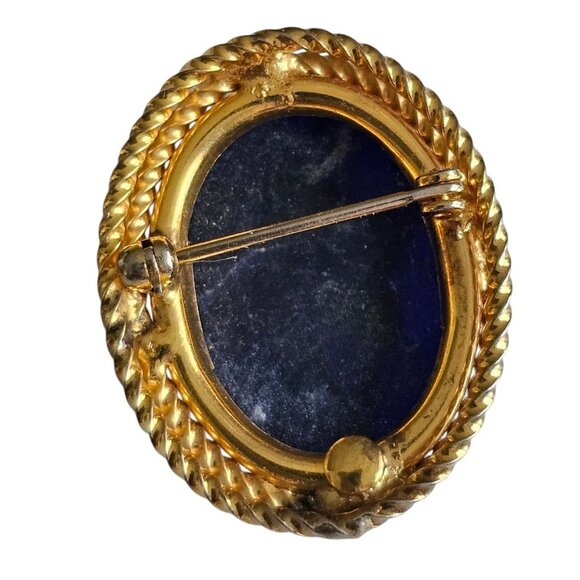 Vintage Brooch With  Blue Sodalite Cabochon & Rope Detail pin - Picture 2 of 4